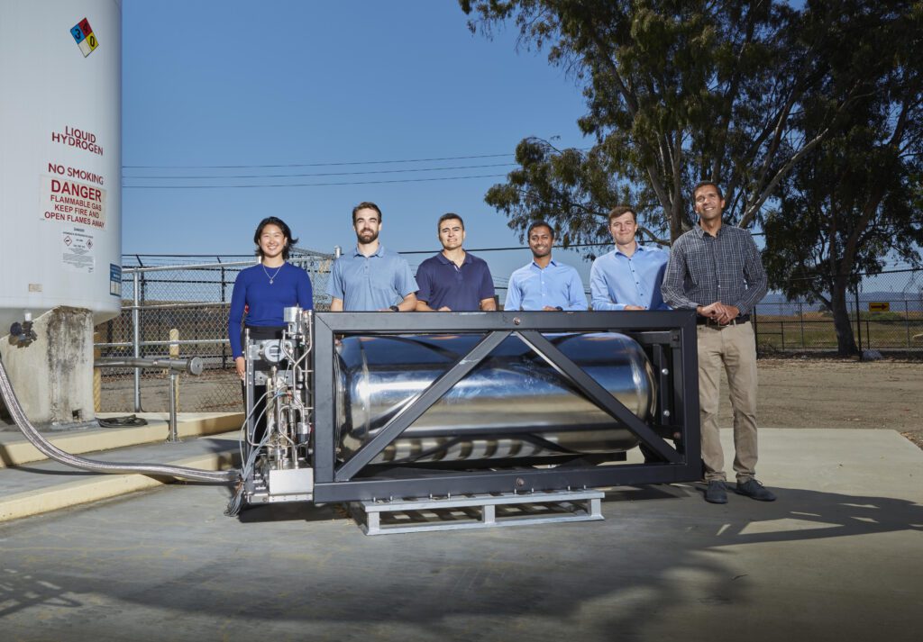 Direct cryo-compression of gaseous hydrogen