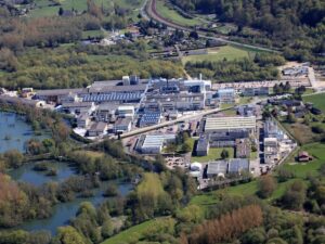 Arkema celebrates its new battery dry coating laboratory in France